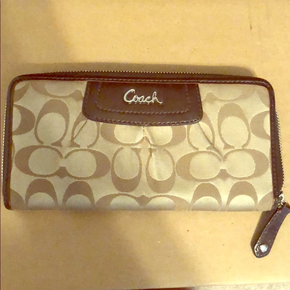 Coach wallet